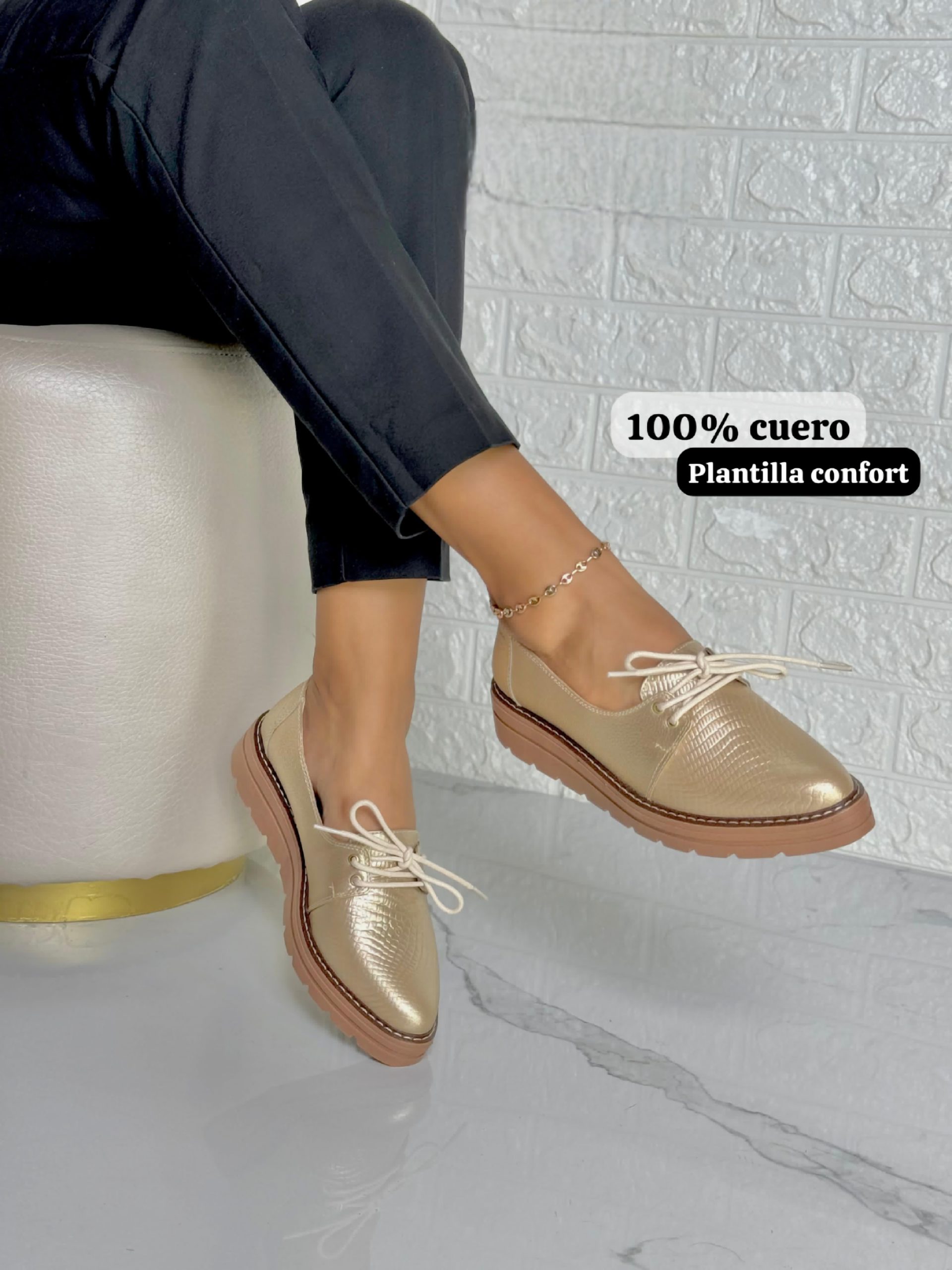 Cuero confort estilo zapatilla cordones delgados frente dorado Cuero confort estilo zapatilla cordones delgados frente dorado - Imagen 1