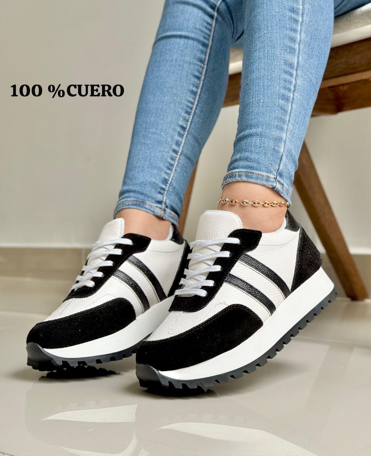 TENIS GRUESES NOGROS CON BLANCO (1) TENIS GRUESOS CON LINEAS - Imagen 1