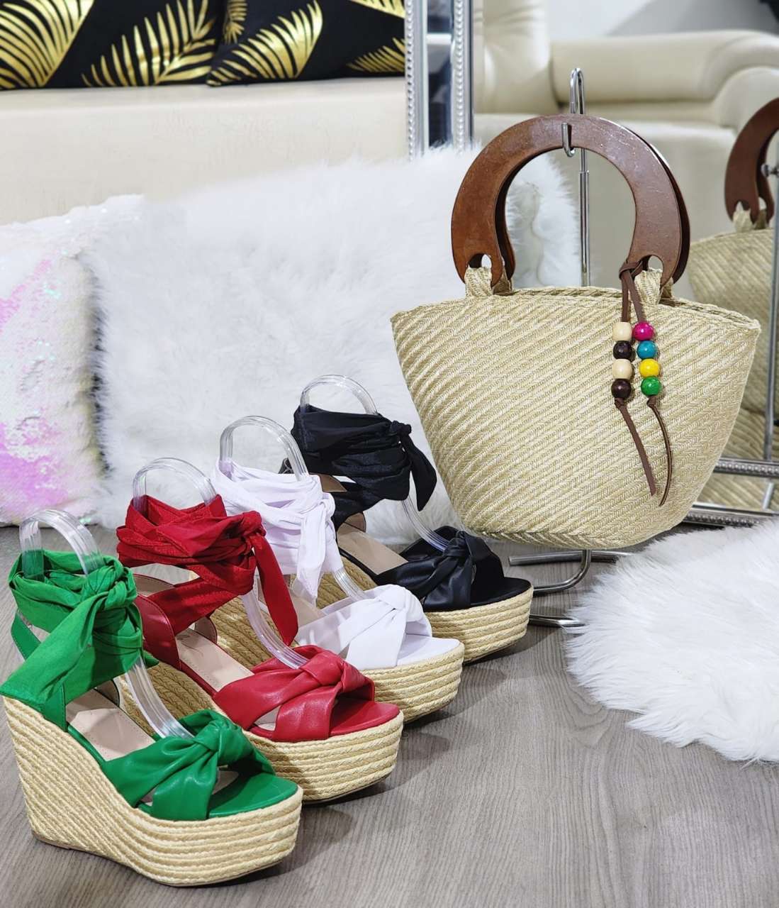 PhotoRetouch1679959235086 Sandalia Plataforma con tirantes hasta el tobillo y abierta enfrente - Imagen 1