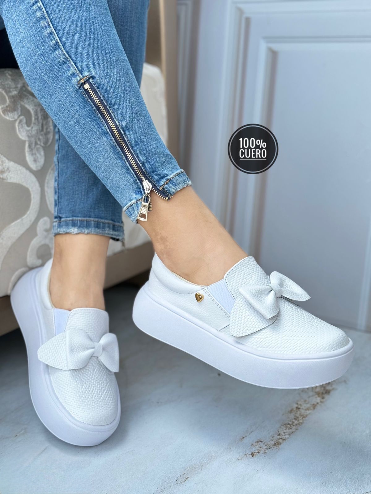 TENIS MEDIO CHONGO BLANCOS (1) TENIS MEDIO CHONGO - Imagen 1