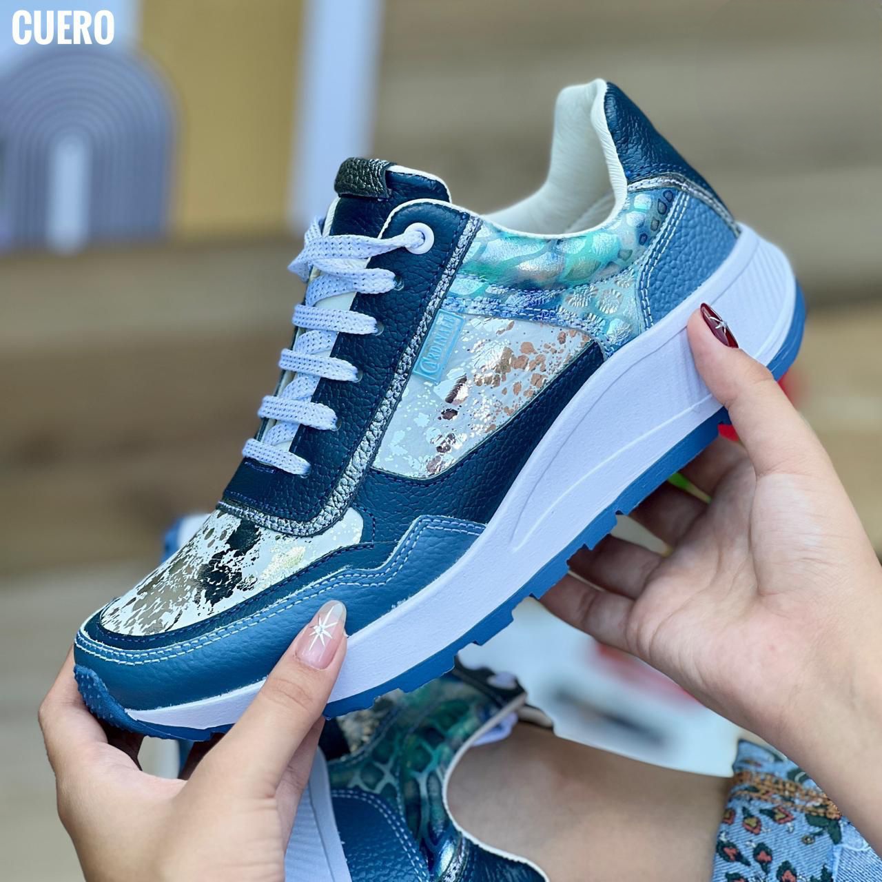 TENIS OVALADOS AZULES (1) TENIS OVALADOS - Imagen 1