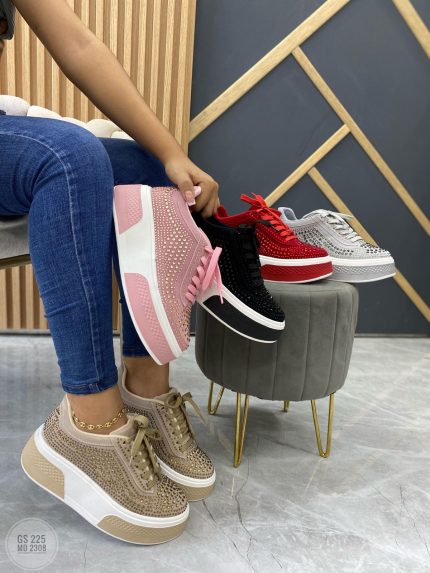 Tenis plataformas cordones perlas alrededor