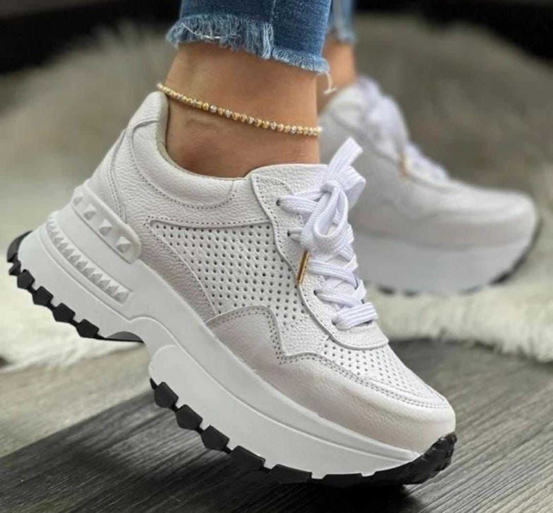 Tenis plataformas suela dentada tela perforada blanco Tenis plataformas suela dentada tela perforada - Imagen 1